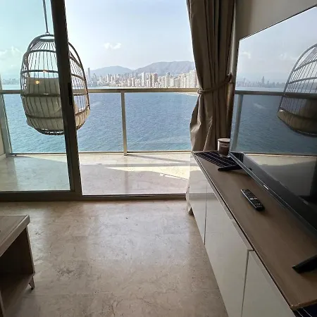 Apartment First-line On Levante *